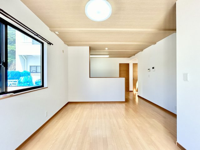 高知市一宮東町５丁目　中古戸建ての居間・リビング