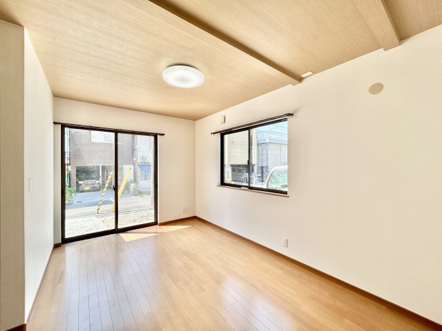 高知市一宮東町５丁目　中古戸建ての居間・リビング