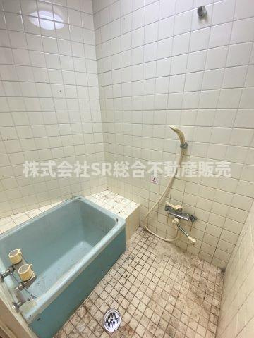 稲田新町1丁目　店舗付き中古戸建の浴室|日々の暮らしに欠かせないお風呂です