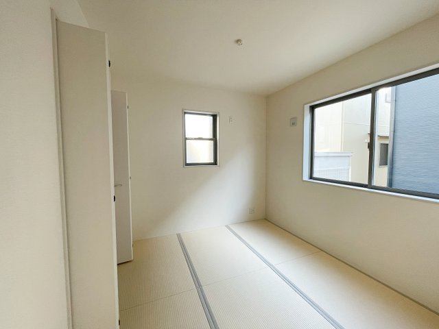 新築戸建・新築建売　いわき市平下平窪　平第四小・第一中　長期優良住宅の和室|畳は足触りがいいので裸足で歩いても気持ちがいいです！