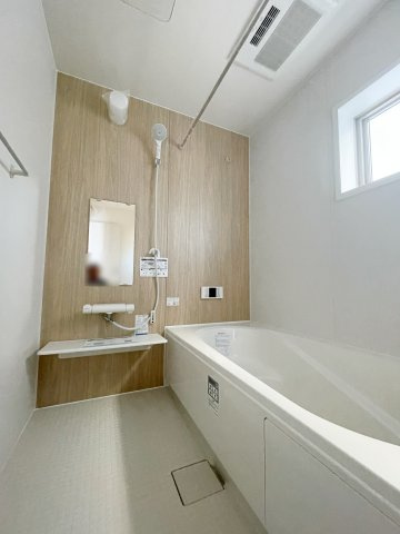 新築戸建・新築建売　いわき市平下平窪　平第四小・第一中　長期優良住宅の浴室|浴室乾燥機付きで雨の日や花粉の時期でも室内干しができるので安心です！