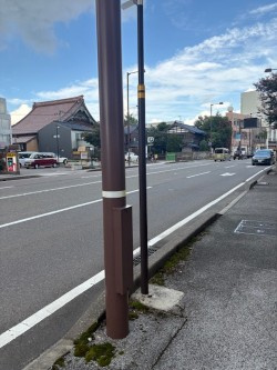 金沢市白菊町の事務所のその他|前面道路