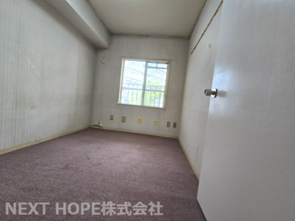 【洋室】 | 今津浜パークタウン19号棟 | 洋室４帖です♪お好きなリフォームを楽しんでみませんか？ぜひ現地をご確認ください！！