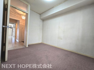 【洋室】 | 今津浜パークタウン19号棟 | 洋室４帖です♪お好きなリフォームを楽しんでみませんか？ぜひ現地をご確認ください！！