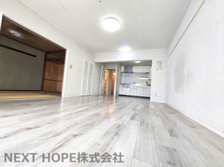 【居間・リビング】 | 今津浜パークタウン19号棟 | LDKは約14.5帖のゆったり空間です♪休日もご家族がゆっくり寛げる癒しの空間です！！