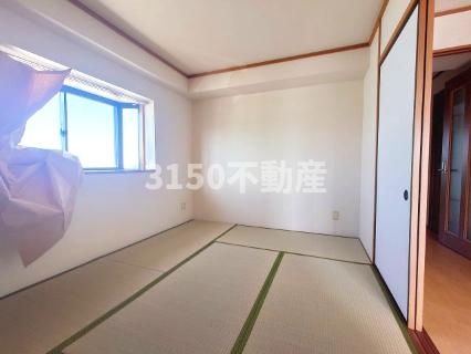 アスティ西鶉の和室