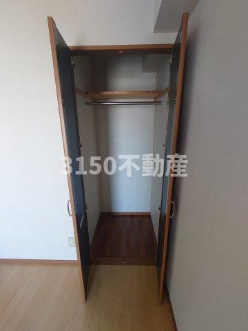 アスティ西鶉の玄関