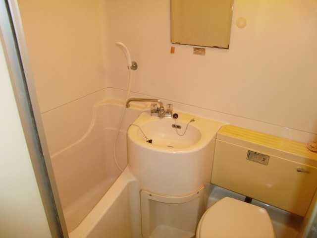 ライオンズマンション六甲道の浴室