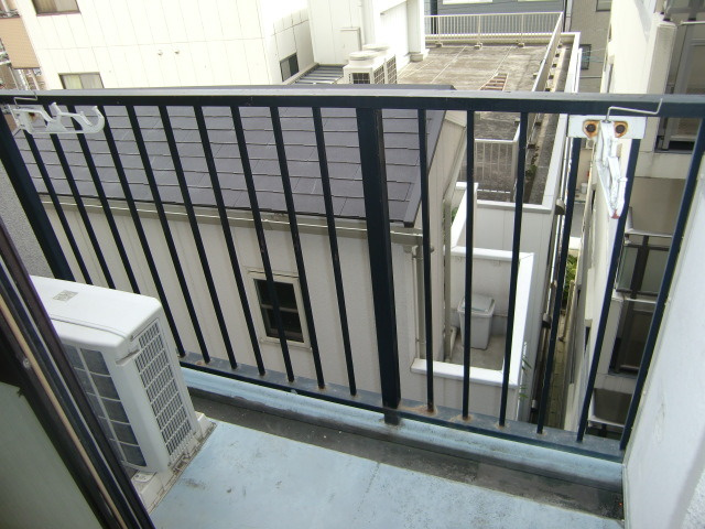 ライオンズマンション六甲道のバルコニー