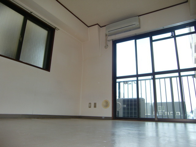 ライオンズマンション六甲道の洋室