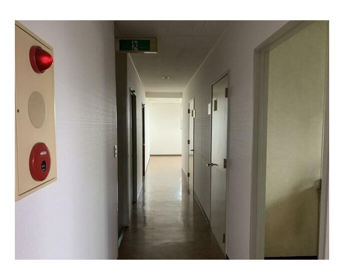 知立市来迎寺町貸事務所倉庫の内装