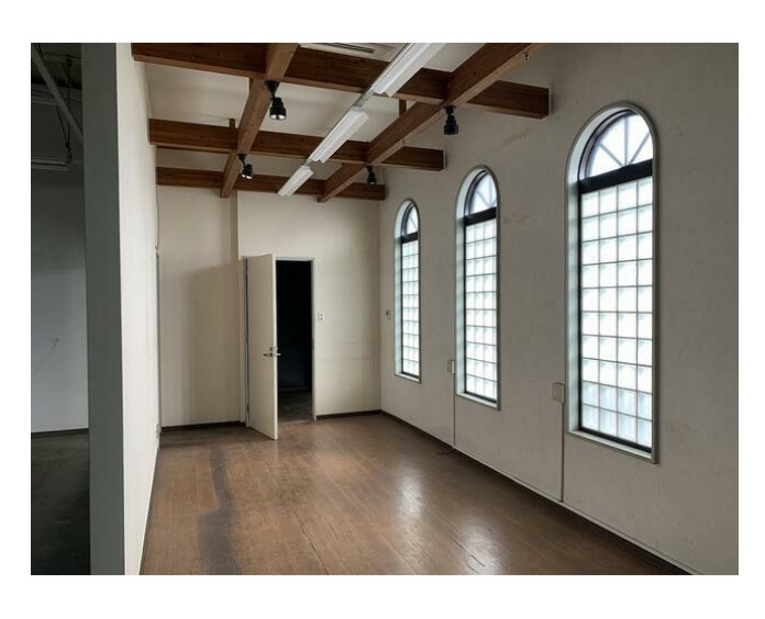 知立市来迎寺町貸事務所倉庫の内装