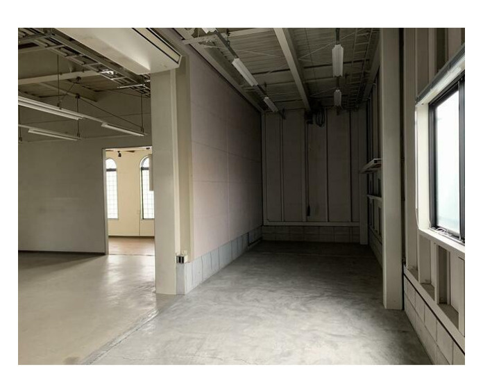 知立市来迎寺町貸事務所倉庫のロビー