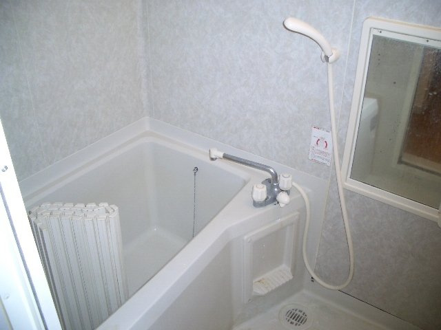 ディアス花森の浴室