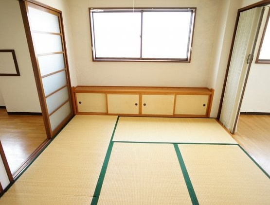 新潟県新潟市中央区 全空の和室