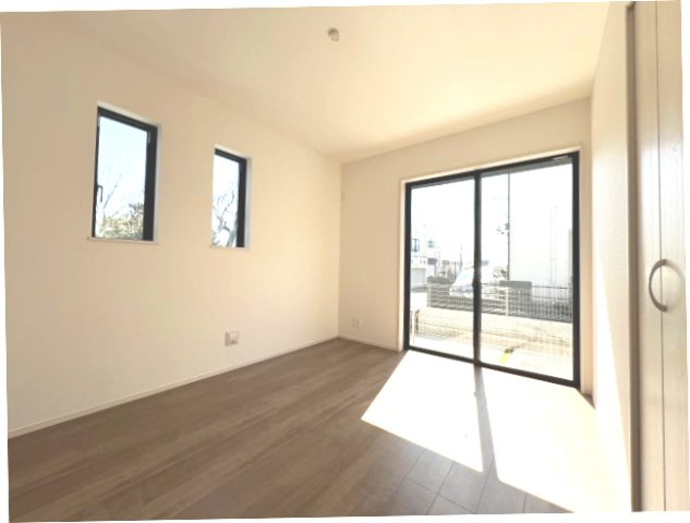 昭島市朝日町3丁目　新築戸建全9棟の洋室|【洋室2】6.37帖　東南の二面採光！！