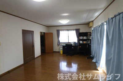 【居間・リビング】 | 伊岐須中古住宅