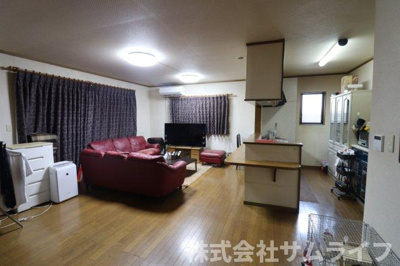 【居間・リビング】 | 伊岐須中古住宅