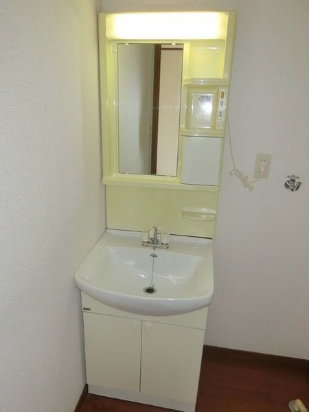 パンセス B棟の洗面所