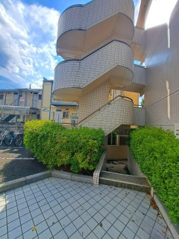 ピエ・タ・テール柏町のエントランス