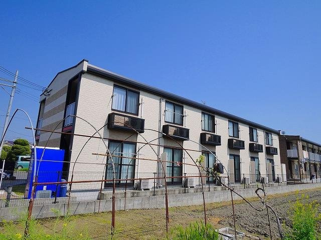 レオパレス城ノ内の外観|外観は落ち着いています