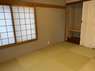 網走市字二ツ岩１８番地１７、１８番地４８　中古売家 外土地１筆　の和室