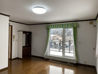 網走市字二ツ岩１８番地１７、１８番地４８　中古売家 外土地１筆　の洋室