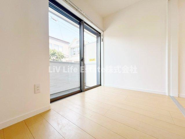 ストーンズ久米川の洋室