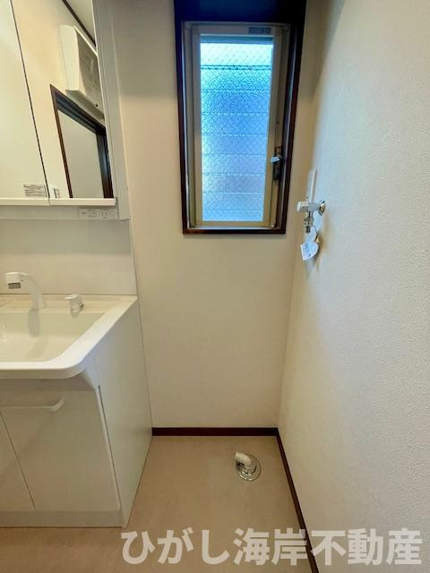 茅ヶ崎市萩園　中古戸建のランドリースペース|新規リフォーム完了！　洗濯機置場