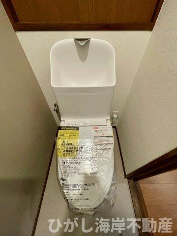 茅ヶ崎市萩園　中古戸建のトイレ|新規リフォーム完了！　洗浄機能付きお手洗い