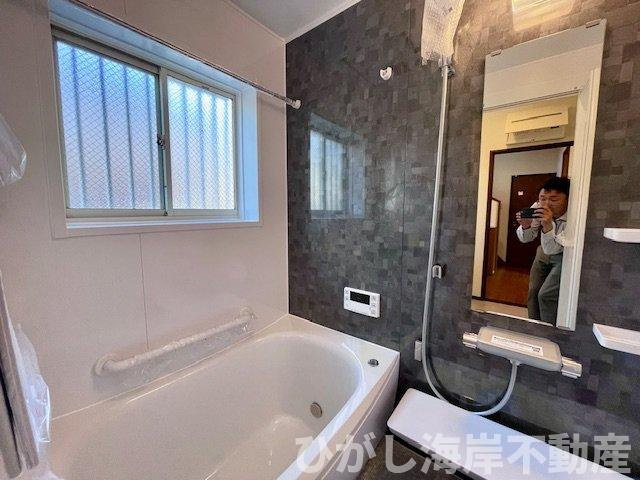 茅ヶ崎市萩園　中古戸建の浴室|新規リフォーム完了！　浴室乾燥機付きユニットバス