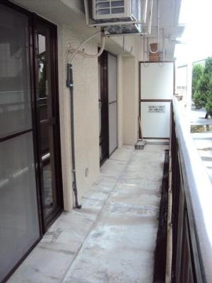 エクレール高辻のバルコニー