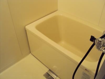 エクレール高辻の浴室