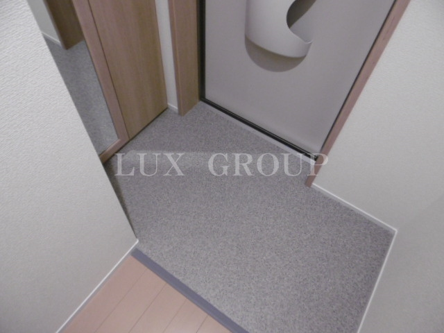 【玄関】 | ウエストウイング平和