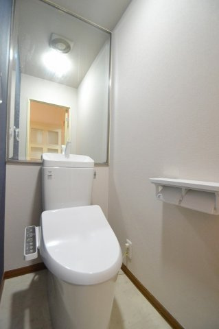 広島市中区上幟町の賃貸マンションのトイレ