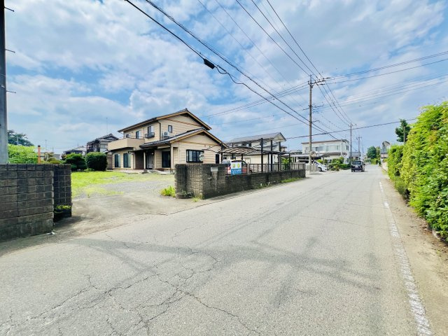 伊勢崎市境東新井の前面道路含む現地写真|暮らしやすい住環境◎