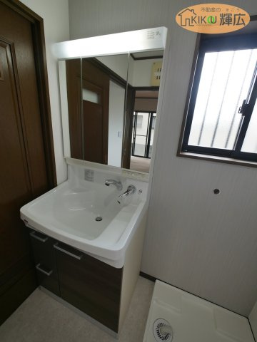 【独立洗面台】 | 姫路市飾磨区阿成中垣内　中古戸建