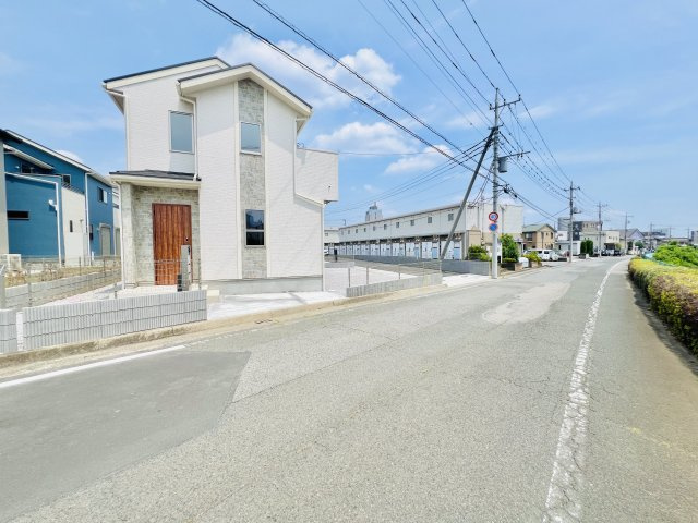 前橋市大友町の前面道路含む現地写真|駐車が得意ではないという方におすすめです♪