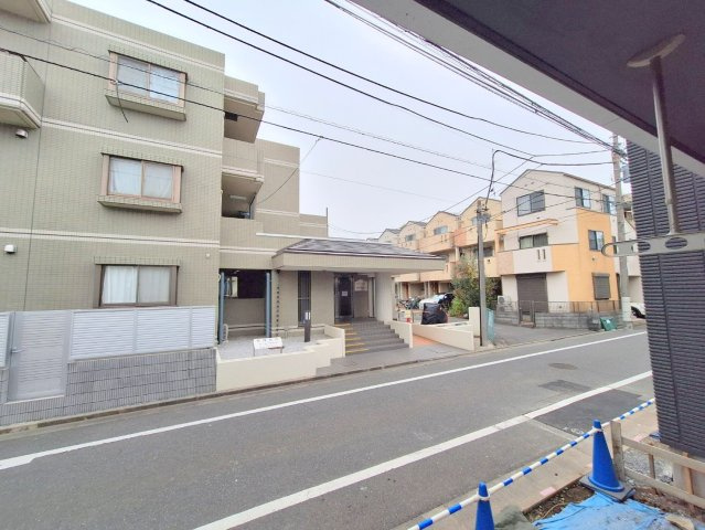 グランデ・イズミのセキュリティ|★安心の防犯シャッター付き★