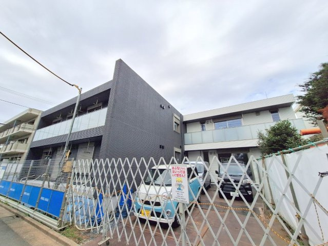 グランデ・イズミの駐車場|★敷地内駐車場有★