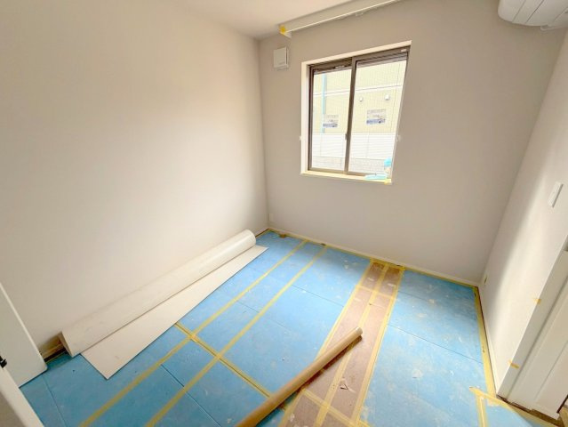 グランデ・イズミの寝室|★明るい室内★