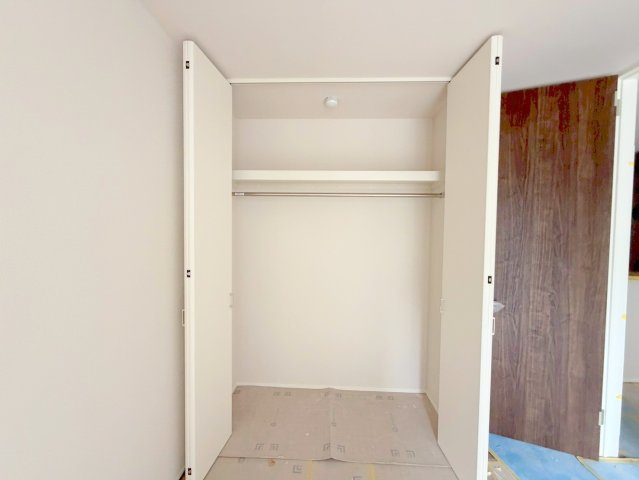 グランデ・イズミの収納|★天井から床まで大型収納★