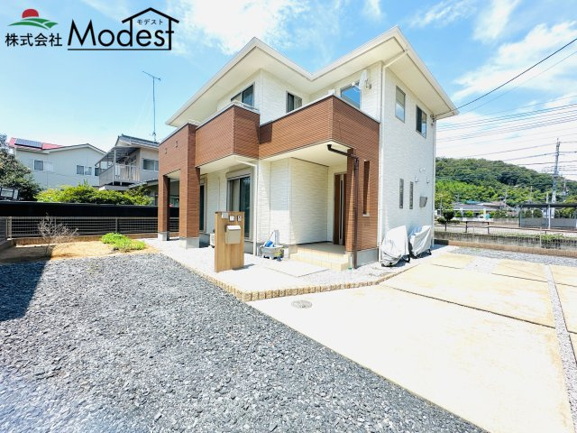 足利市今福町の外観|年中無休で平日の仕事終わり夜２０時まで受付可能です。
事前のご予約がオススメです。お気軽にお問い合わせください。
