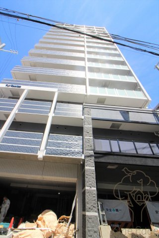 フォーリアライズ梅田レーベンの外観