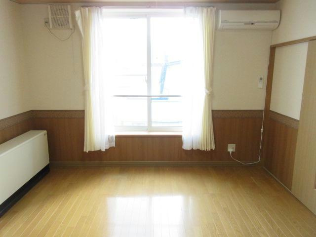 ARM-12の居間・リビング