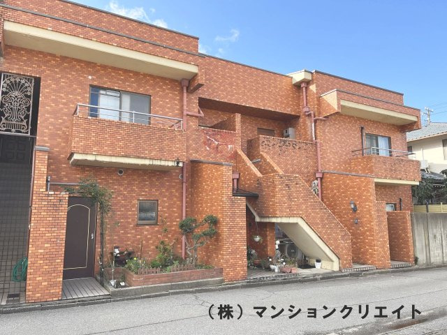 ロアール松本の外観