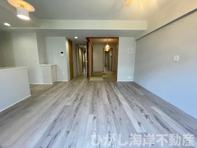 グランシティ湘南海岸Ⅱガレリア・プラージュのダイニング|新規リフォーム完了！　16.7帖　LDK