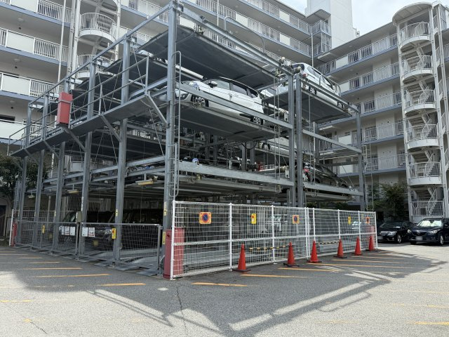 パークハイツ舞子の駐車場