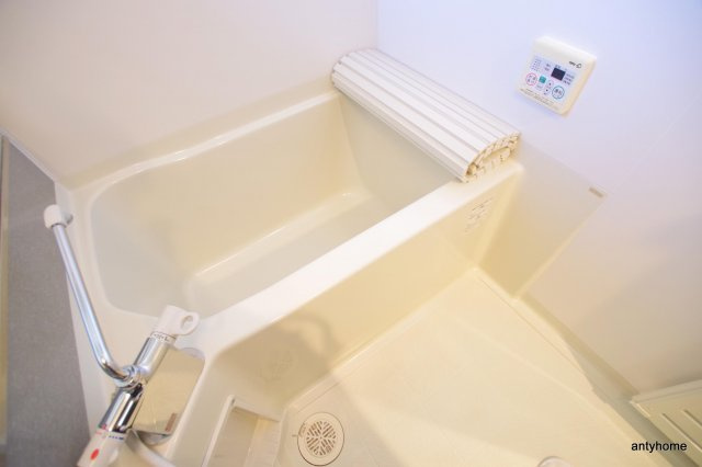 レオンコンフォート新梅田　仲介手数料無料の浴室