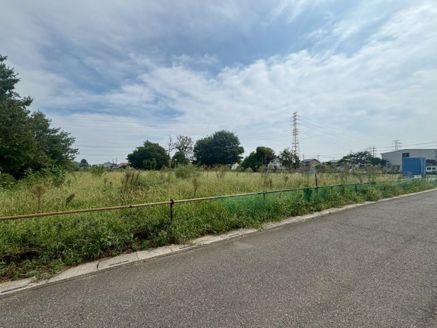 坂戸市中小坂　建築条件なし売地　東武東上線『鶴ヶ島駅』徒歩30分　【上谷小学区】の外観